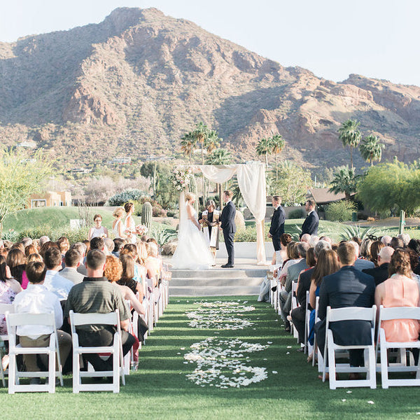 Bridal Blunders and Wardrobe Wins: A Wedding Stylist’s Guide to a Seamless Big Day